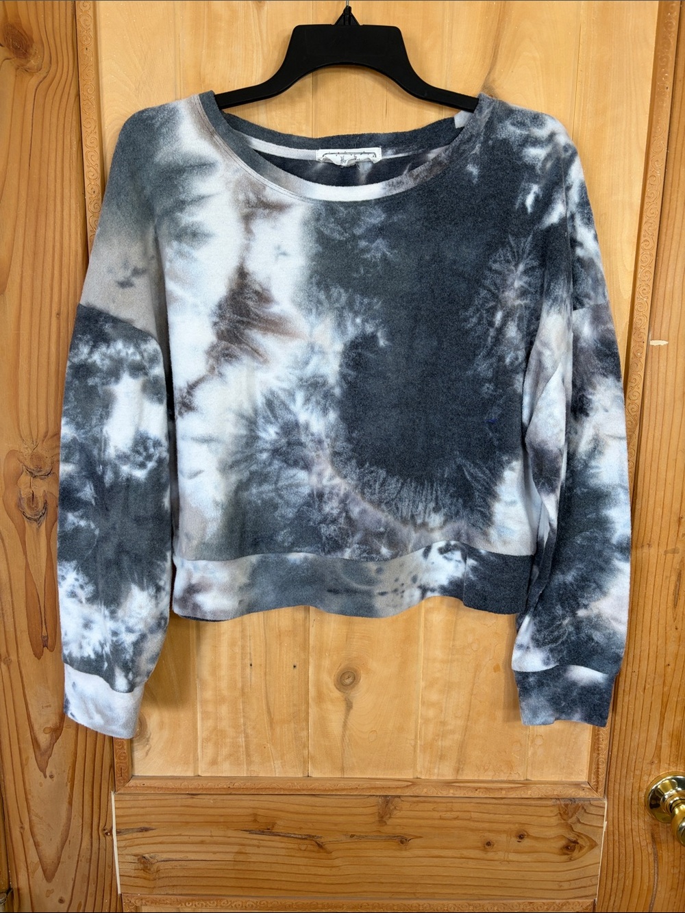 Hippie Rose Cropped Tie-Dye Crewneck Sweatshirt